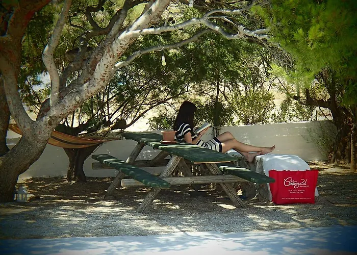 Pavlosx2 3* Folégandros