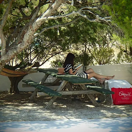 Pavlosx2 3* Folégandros